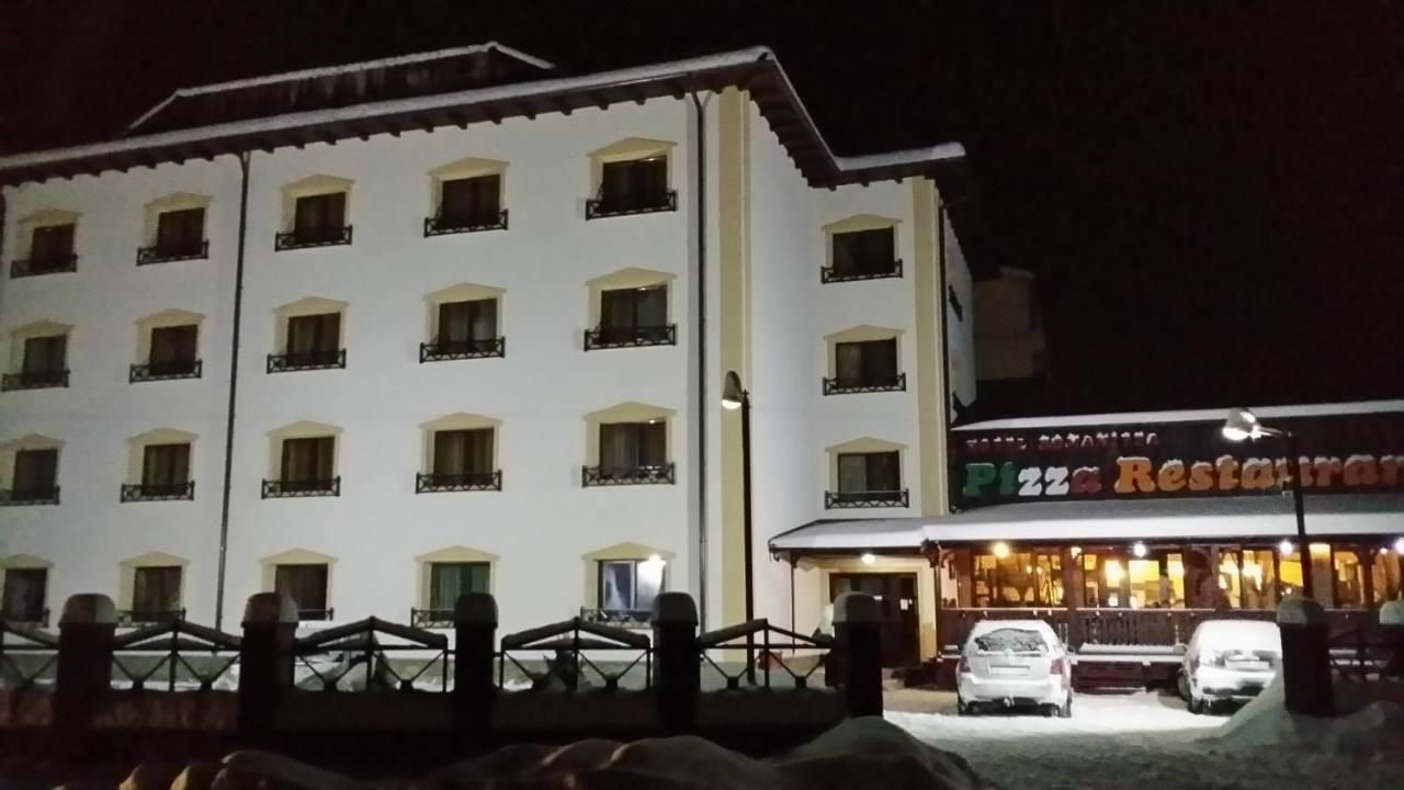 Отель Vila Romanitza Dărmăneşti-4